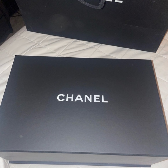 😍💙Chanel Blue chevron quilted  Shoulder Bag with Chain Boy Bag - Picture 12 of 16